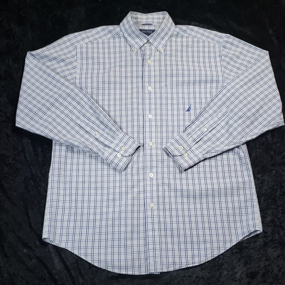 Nautica casual button up shirt - Picture 2 of 8